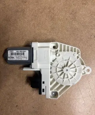 Skoda Superb B6 (3T) Front door window regulator motor 8K0959801