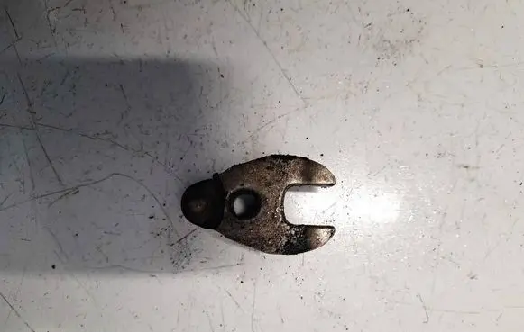 Citroen DS3 Fuel Injector clamp holder 
