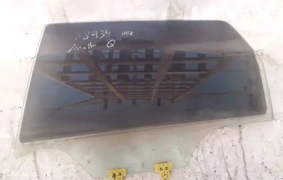 Nissan Qashqai Rear door window glass