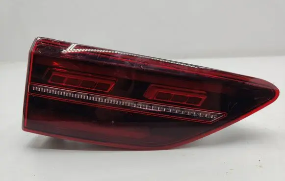 Volkswagen Golf VIII Rear/tail lights 5H0945307