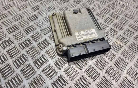 Volkswagen Touareg I Engine control unit/module 070906016F 0281011258 1039S02925