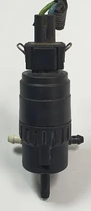 Alfa Romeo 159 Windscreen/windshield washer pump 71740942