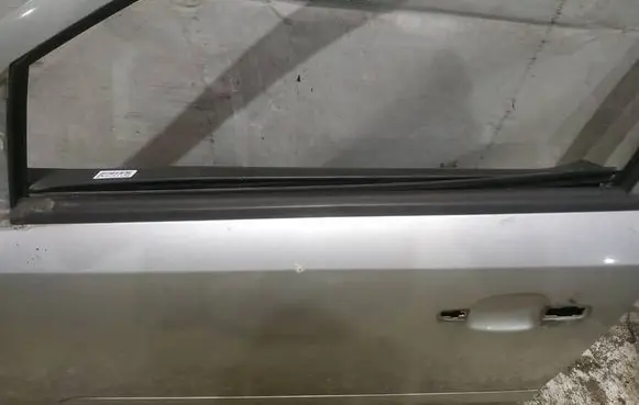 Opel Astra H Front door glass trim molding