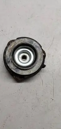 Volkswagen PASSAT B6 Front upper strut mount 