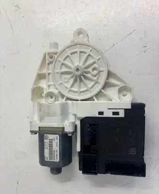 Volkswagen Tiguan Front door window regulator motor 5N0959702F 100246