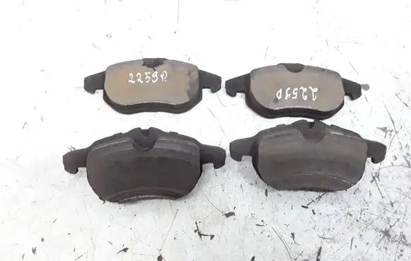 Opel Vectra C Brake pads (front) 
