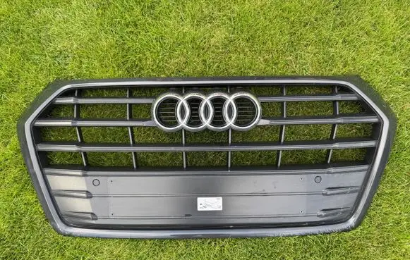 Audi Q5 SQ5 Front bumper upper radiator grill 80a853651