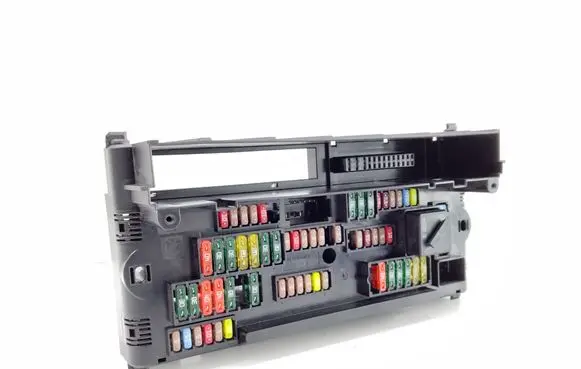 BMW 5 F10 F11 Fuse module 9252815 925281501