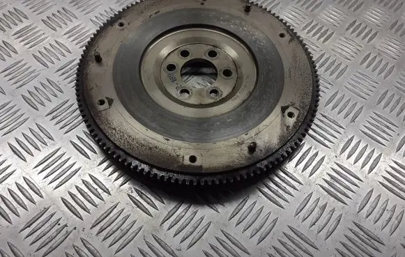Volkswagen Polo IV 9N3 Flywheel 03D105271