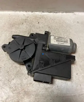 Seat Ibiza III (6L) Rear door window regulator motor 6Q0959812 SK240RR MR6400546F