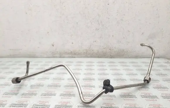 Volkswagen Touran I Turbo turbocharger oiling pipe/hose 