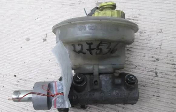 Volkswagen Caddy Master brake cylinder