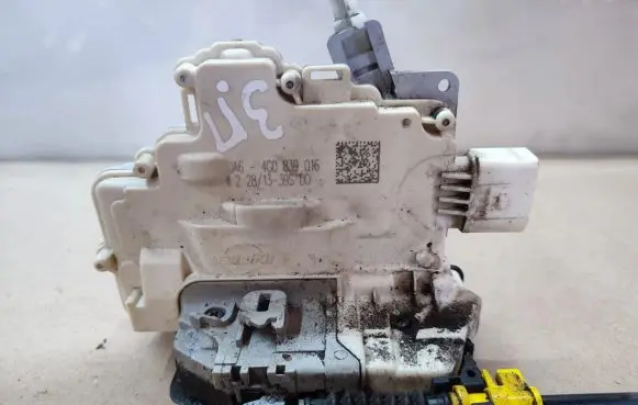 Audi A6 S6 C7 4G Rear door lock 4G0839016