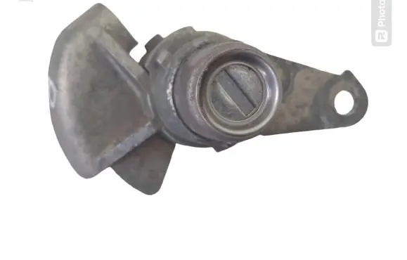 Hyundai Coupe Front door lock (next to the handle) 