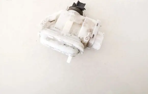 Volkswagen PASSAT B4 Central locking vacuum pump 357862153h