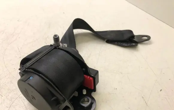MG MG3 II Rear seatbelt