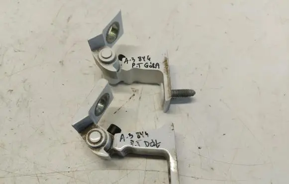 Audi A3 8Y Rear door hinge set 