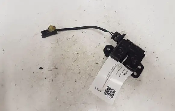 Loading door lock