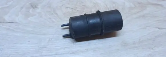 Vacuum air tank