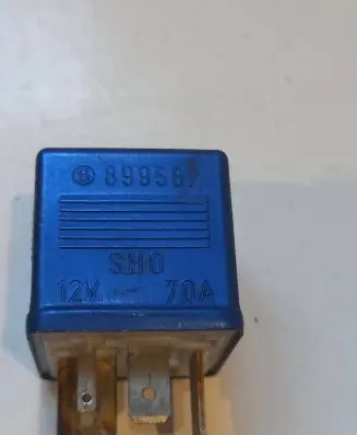 Audi A4 S4 B5 8D Other relay 8A0951253