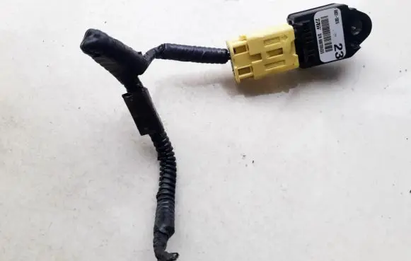 Lexus IS 220D-250-350 Airbag deployment crash/impact sensor 8983153010 89831-53010