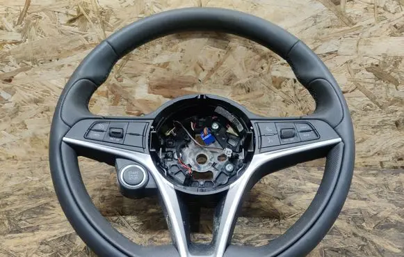Alfa Romeo Giulia Steering wheel 01561262920