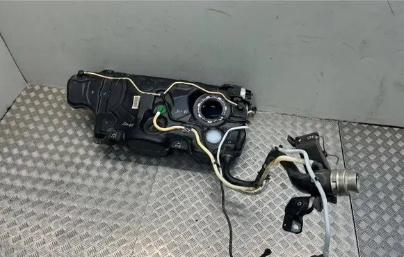 Audi A3 8Y Fuel tank 5WA201085 5Q020101 5WA201021MF