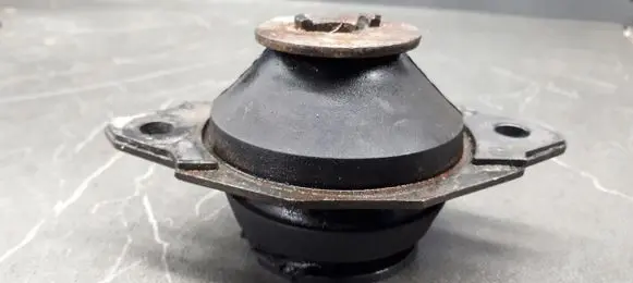 Volkswagen Multivan T4 Engine mount vacuum valve 