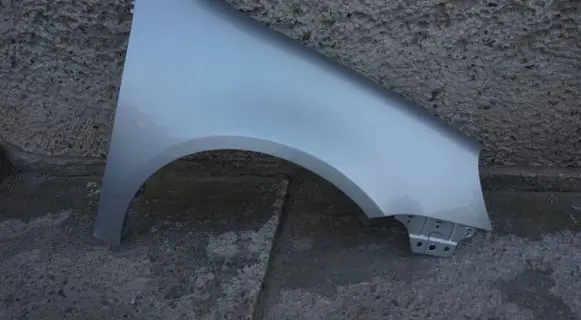 Volkswagen Golf V Fender 