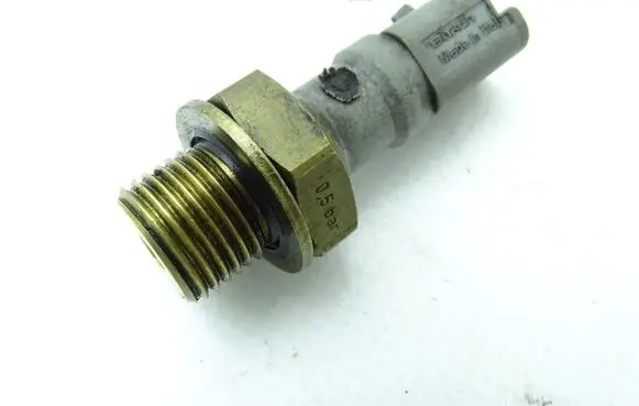 Peugeot 307 Oil pressure sensor 