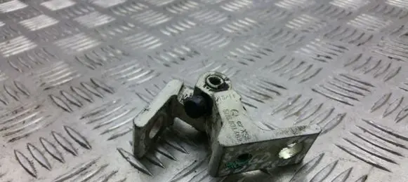 Skoda Superb B6 (3T) Rear door upper hinge 5N0831402