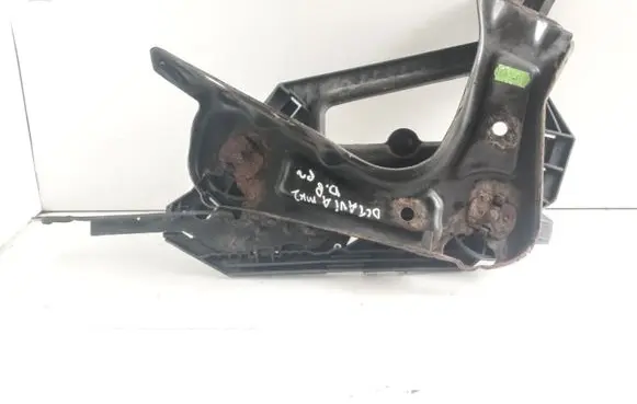 Skoda Octavia Mk2 (1Z) Headlight/headlamp mounting bracket 1Z0941340