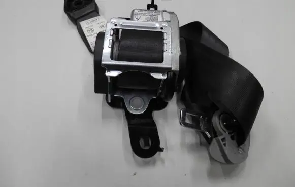 KIA Sportage Seat belt trim D4EAOE