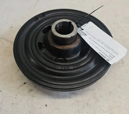 Mercedes-Benz Vito Viano W638 Crankshaft pulley A6110300503