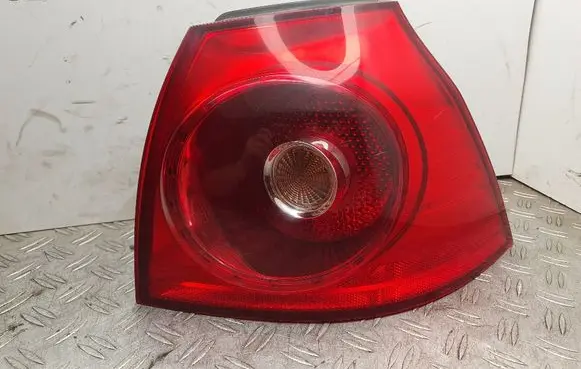 Volkswagen Golf V Rear/tail lights 1K6945096AC 89031823