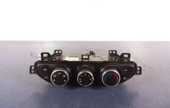 Hyundai i10 Climate control unit 97250-B9000