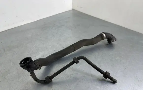 Volkswagen PASSAT B7 Engine coolant pipe/hose 3C0122291D