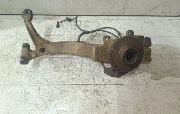 Audi A4 S4 B5 8D Front wheel hub spindle knuckle 8D0407257M