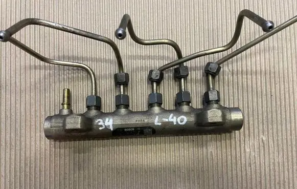 Renault Trafic II (X83) Fuel main line pipe 8200347593 0445214042