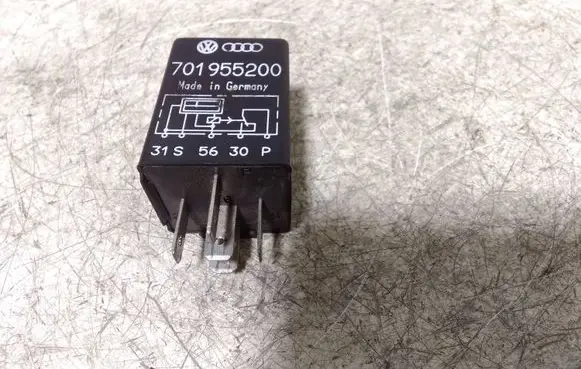 Seat Alhambra (Mk1) Other relay 701955200