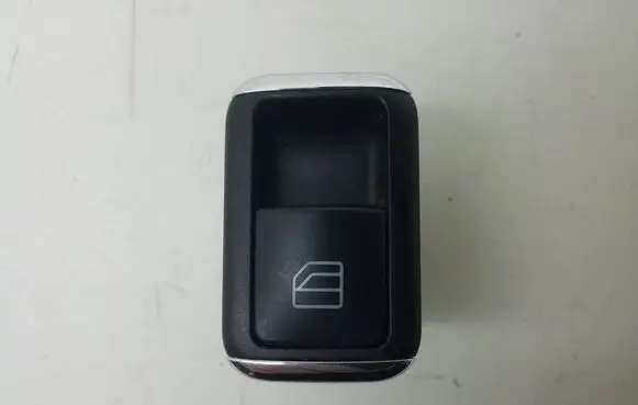 Mercedes-Benz C W204 Electric window control switch A2048707358
