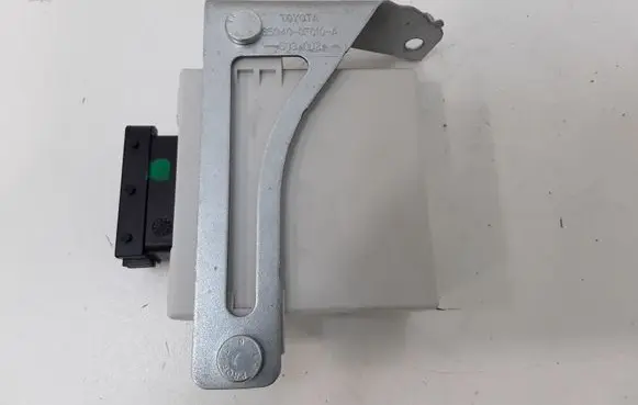 Toyota Corolla Verso AR10 Window wiper interval relay 859400F010