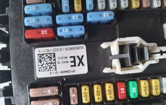 Tesla Model X Fuse module 109440901E
