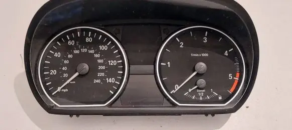 BMW 1 E82 E88 Speedometer (instrument cluster) 215461901 10415568 61901170364349