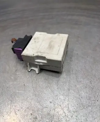 Toyota Avensis T250 Window wiper relay 150696