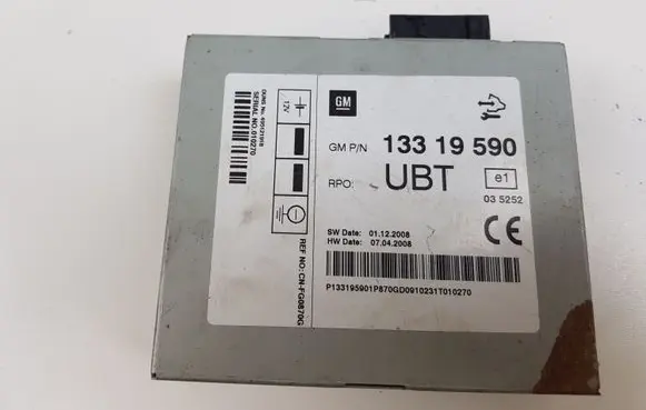Opel Insignia A Antenna control unit 13319590 CNFG870G