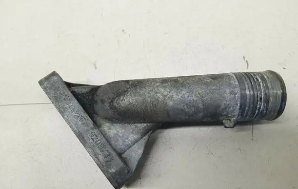Volvo XC90 Engine coolant pipe/hose 9209733