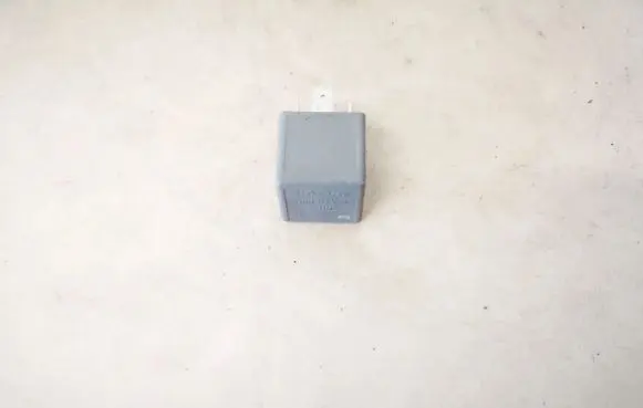 Volvo S70 V70 V70 XC Other relay 9494424 v23134-c52-x366