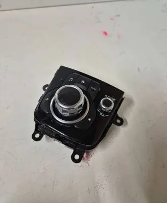 Mazda 3 II Head unit multimedia control BHN166CMOB