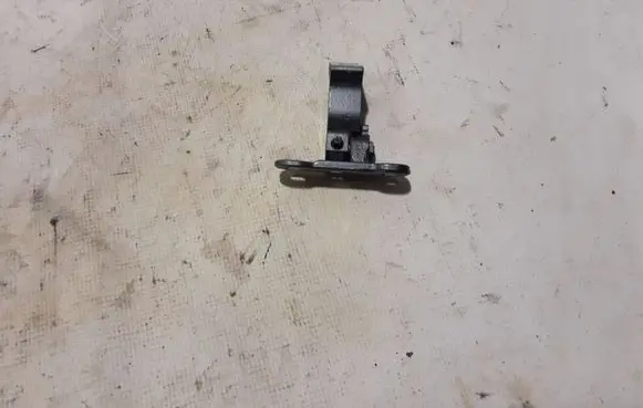 Volvo XC90 Rear door lower hinge 31424596